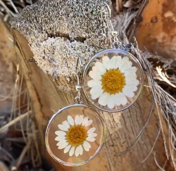 Coastal Daisy Earrings - Image 2