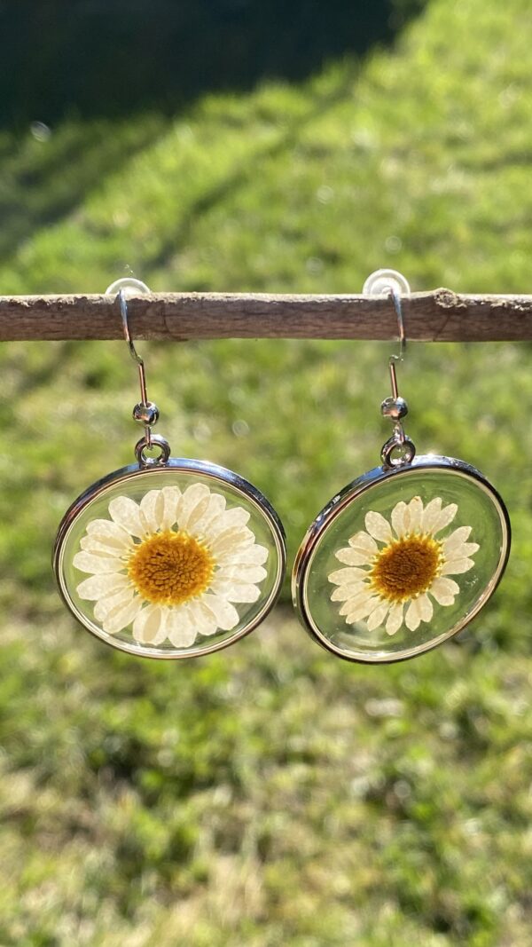 Coastal Daisy Earrings